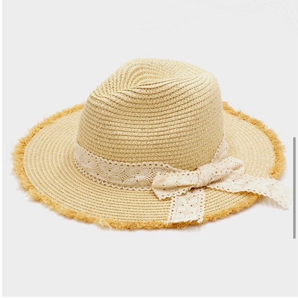 LAST ONE: Fringe trim boho straw hat - Picture 4 of 6